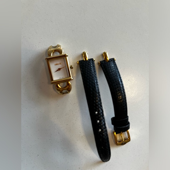 GUCCI 1800L interchangeable straps (just with back straps) - Picture 6 of 12